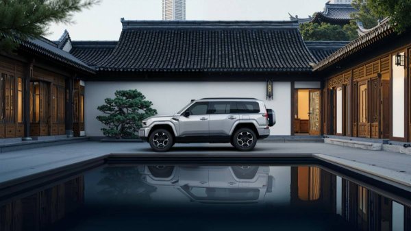 高开网 硬派越野配华为智驾，东风猛士 817 预售 32.99 万元起